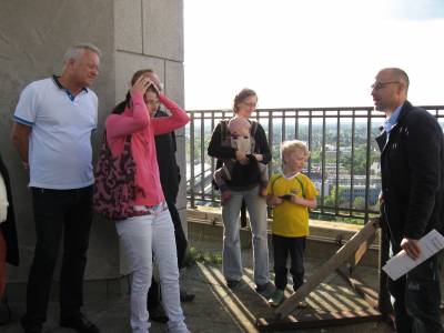 MIT in luftiger Hhe............auf dem Turm des Spandauer Rathauses am 02.09.2015 - 